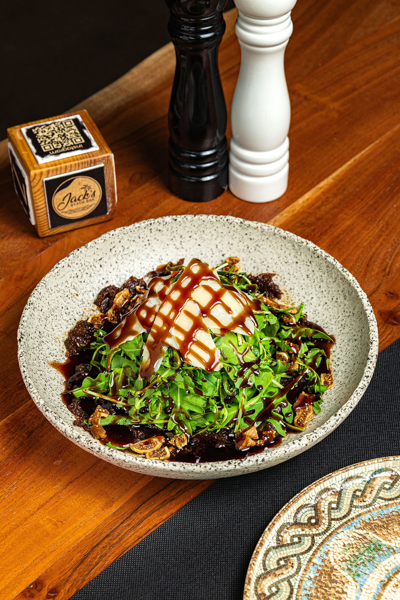 Rocket salad with Parmesan & textures of figs