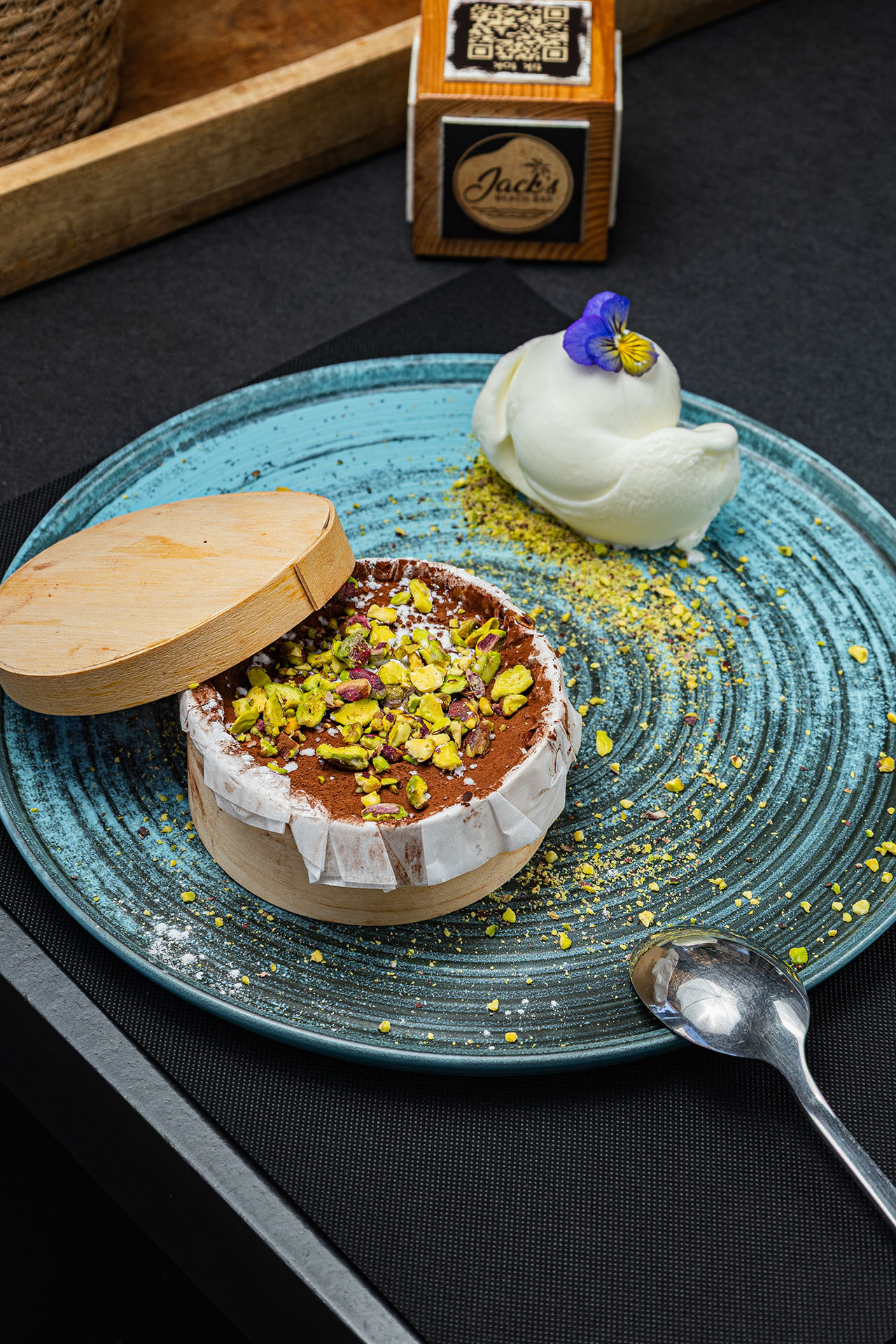 Tiramisu with ice cream